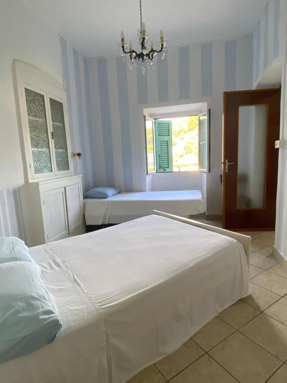 Villa Casa Elvira à Imperia Extérieur photo